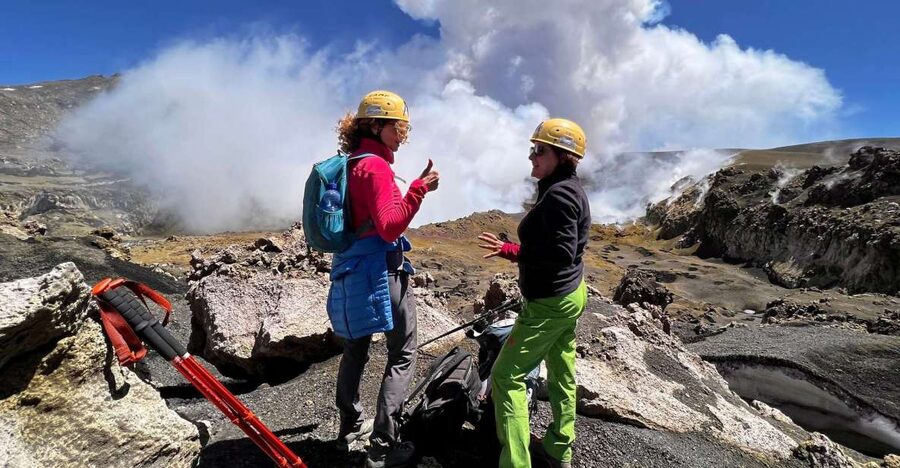 Catania: Summit Craters from North Etna with 4x4 vehicles - Five kilometers across Etna’s upper slopes