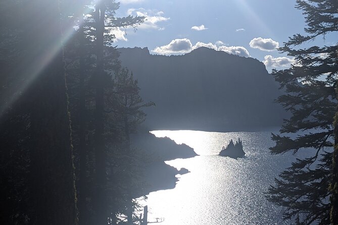Crater Lake Day Shared Tour - The crater and the lake: what you are coming to see