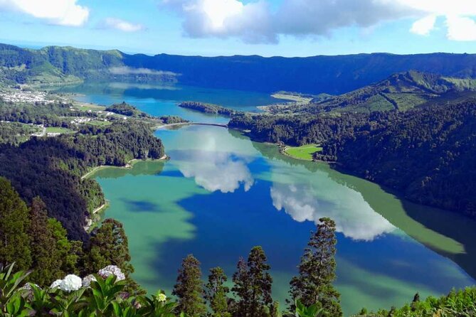 Cruise Travellers: Sete Cidades Volcano, The Blue & Green Lake - What the $55.39 price gives you