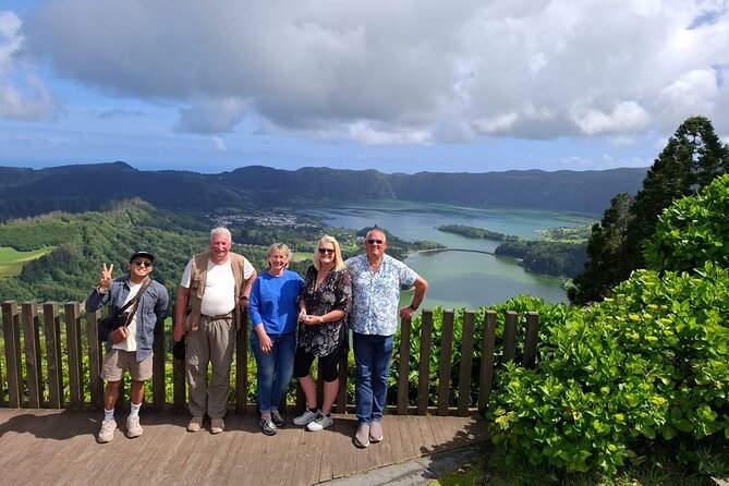 Cruise Travellers: Sete Cidades Volcano, The Blue & Green Lake - What the $55.27 price really buys you