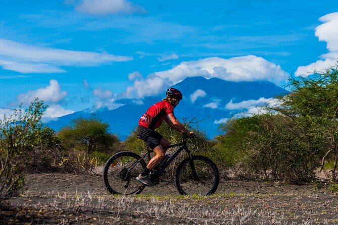 Cycling from Kilimanjaro to Ngorongoro Crater - The hard climb above Lake Manyara