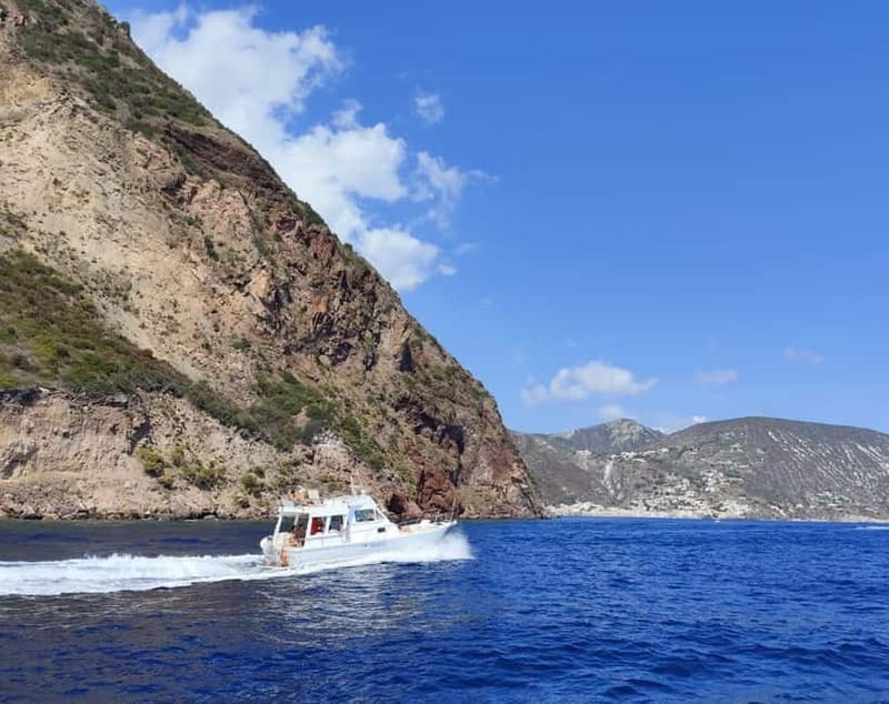 Da Lipari: Tour in Barca Panarea & Stromboli PICCOLO GRUPPO - Cala Junco and Panarea’s first swim