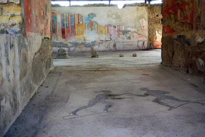 Day Trip of Pompeii, Herculaneum and Vesuvius from Naples - Herculaneum: smaller, sharper, and beautifully preserved