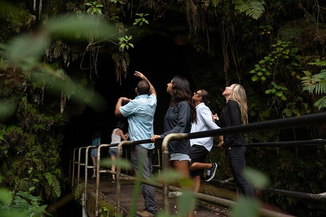 Deluxe Volcano Experience with Restaurant Dinner - Dinner at Kilauea Lodge
