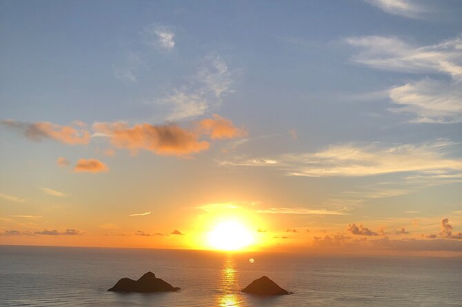 Diamond head crater trail , Sightseeing & South Side beach day - Why this private Oahu day works well