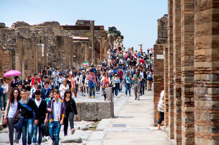Discover Mt. Vesuvius: Private 3-Hour Tour from Pompeii - The 40-minute ride up Vesuvius
