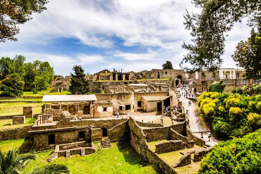 Discover Mt. Vesuvius: Private 3-Hour Tour from Pompeii - Meeting at Villa dei Misteri in Pompeii