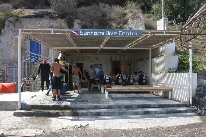 Discover Scuba Diving in the Caldera of the Volcano in Santorini - What the experience feels like for a first-timer