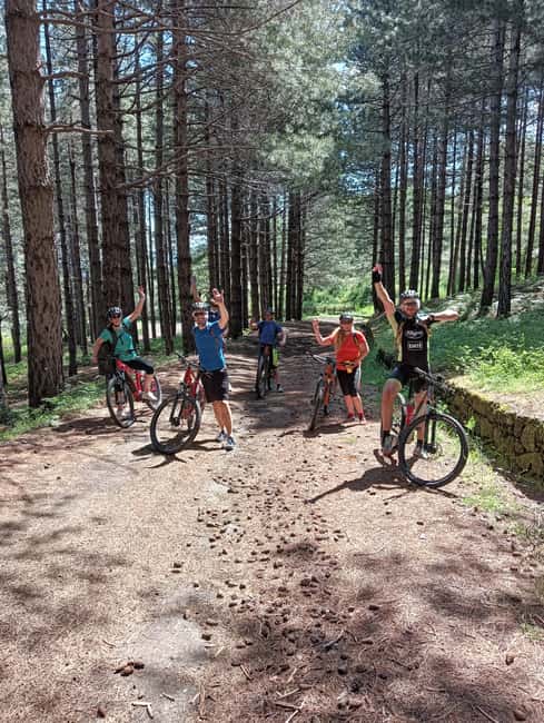 E-mtb tour through lava flows and down to Alcantara gorges - Riding through Etna’s lava flows