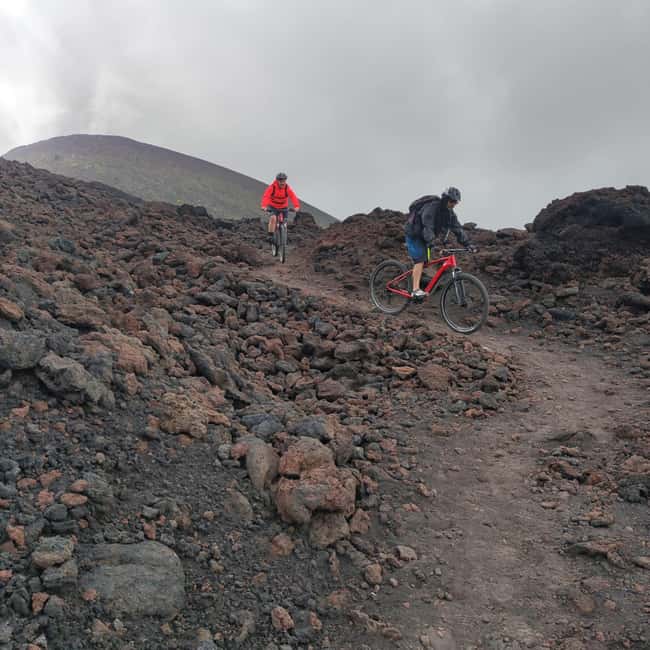 E-mtb tour through lava flows and down to Alcantara gorges - Reaching the Alcantara River and its icy gorge