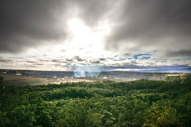 Elite Volcano Hike From Kona/Kohala Resorts - Walking into Kilauea’s caldera