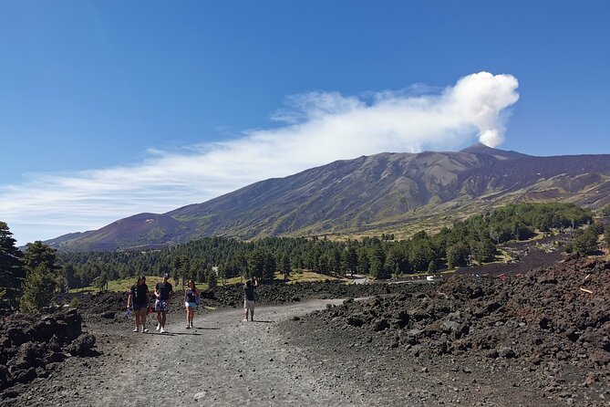 Etna 4WD - Reaching the 2,850-meter observatory