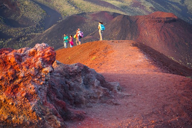 Etna at sunset - 4x4 tour with Sicilian sweet aperitif - Ride the old and recent lava flows
