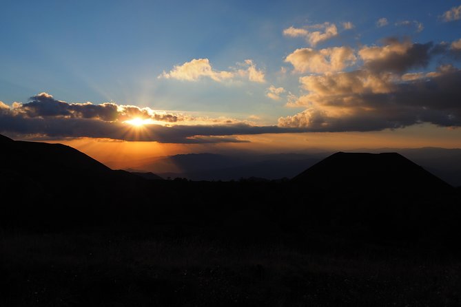 Etna at sunset - 4x4 tour with Sicilian sweet aperitif - Walk into a lava tube with helmet and light