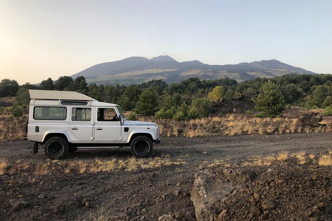 Etna at sunset - 4x4 tour with Sicilian sweet aperitif - Finish with wine and sweets near sunset