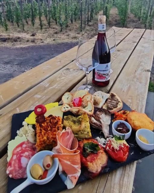 Etna DOC: Board of local products with Tasting of Etna Wines - The small production angle