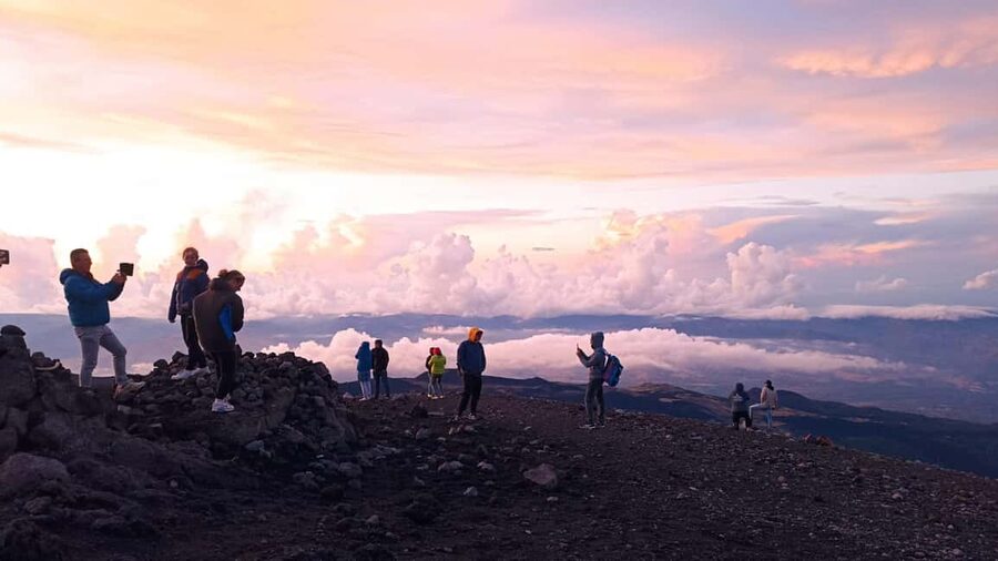 Etna Nord: Exclusive sunset tour with official provider - The 45-minute ride through old and new lava