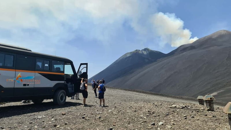 Etna North 2900mt & Craters of 2002 - The 4x4 ride through the 2002 eruption zone