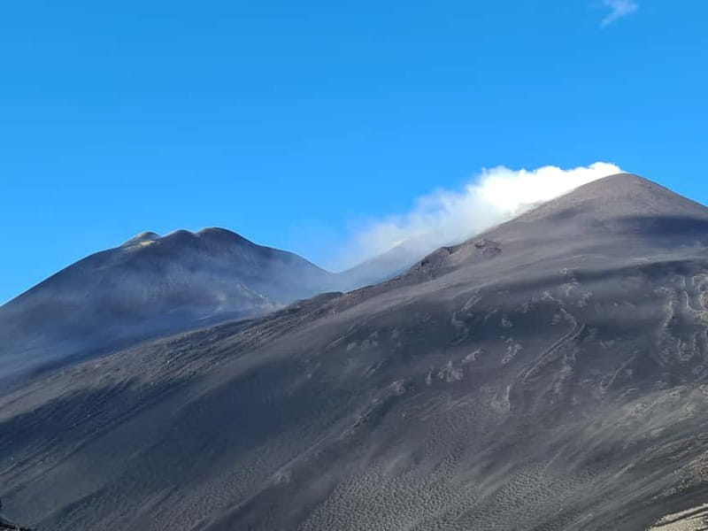 Etna North 2900mt & Craters of 2002 - Walking beside the craters of 2002