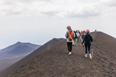 summit craters trekking with volcano guide 3350mt
