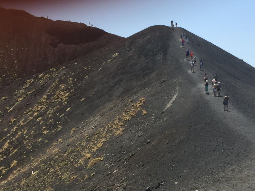 Etna: Sunset Tour on the Volcano - From Catania pickup to the slopes at 2,000 meters