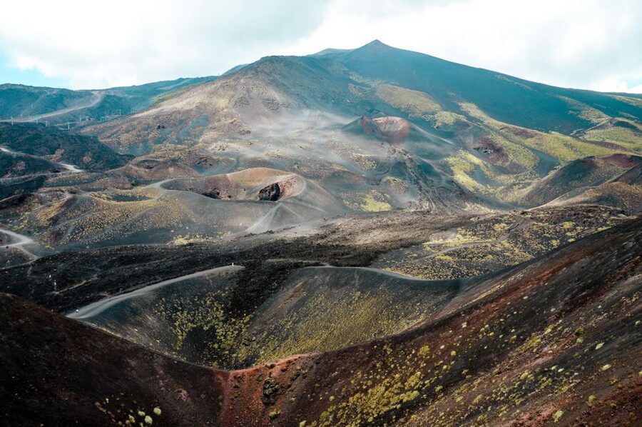 Etna Sunset Tour: Volcano trek, Cave & tasting from Catania - The ride from Catania to Etna