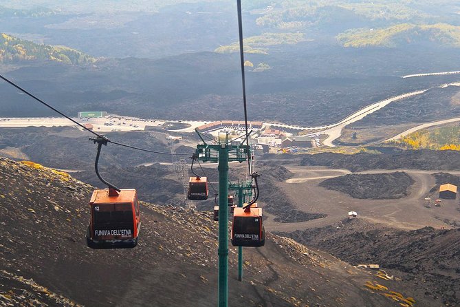 Etna & Taormina: Tasting, Cable car & off road to 2920m - Weather, clothing, and the reality of high Etna