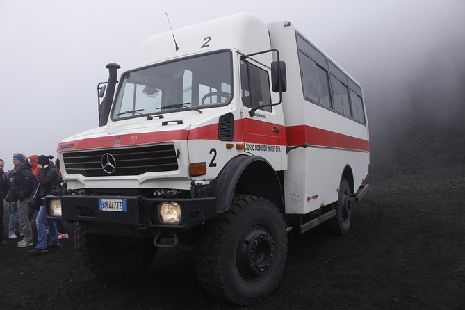 Etna & Taormina: Tasting, Cable car & off road to 2920m - The drivers make or break the day