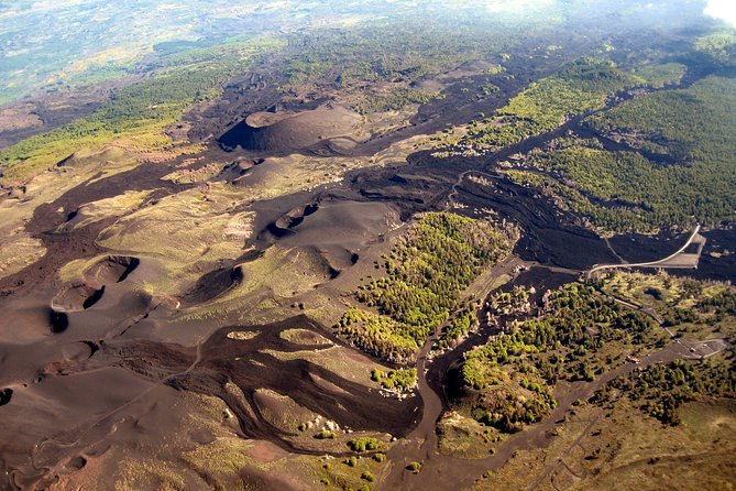 ETNA - Trekking to the Craters Eruption of 2002 - What the guides add to the experience