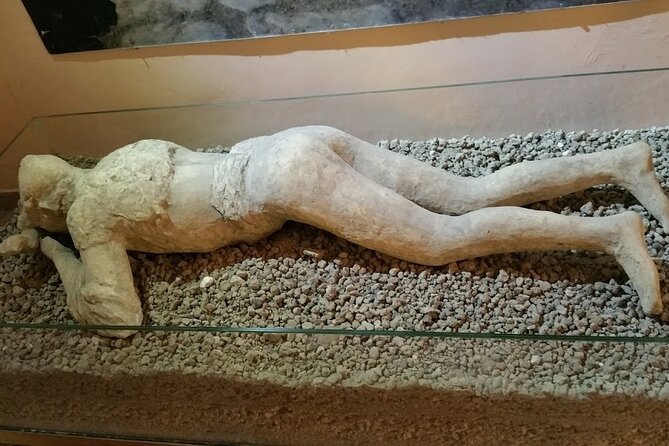 Exclusive Pompeii with Wine and Lunch on Vesuvius-Skip-the-line - Inside the House of the Vettii