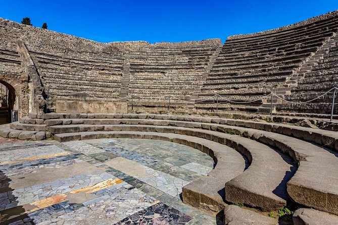 Exclusive Pompeii with Wine and Lunch on Vesuvius-Skip-the-line - Working life at the Insula of the Chaste Lovers