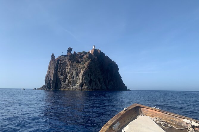 Exclusive tour of Stromboli island, Boat tour with Pasqualo - Ginostra, the quiet village reached only by water