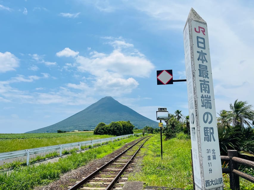 Experience the blessings of volcanoes in Kagoshima, Kyushu - The volcanic sand bath at Saraku Sand Bath Hall