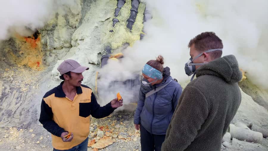 Explore Mount Bromo and Ijen Crater in 3 Days from Bali - The guide, transport, and private-group advantage
