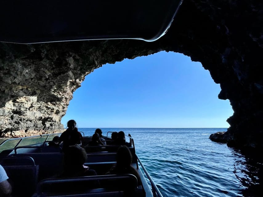 Faial Island: Unique boat tour to the Capelinhos volcano - Horta Marina and historic Porto Pim Bay
