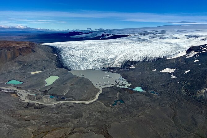 Fire and Ice Helicopter Tour: Glacier and Hengill Geothermal Area - Hengill’s hot springs and boiling mud