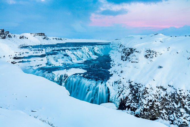 Fontana Geothermal Spa and Golden Circle Tour From Reykjavik - Þingvellir: Iceland’s first stop blends cliffs and politics