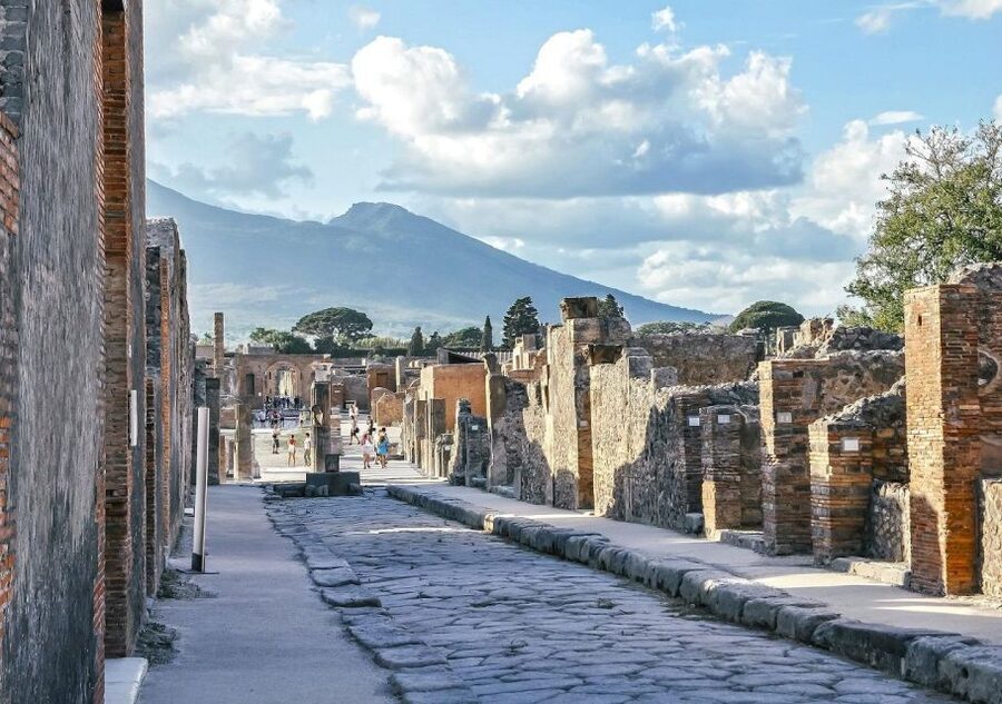 From Amalfi: Pompeii and Mount Vesuvius Private Day Trip - Key points at a glance