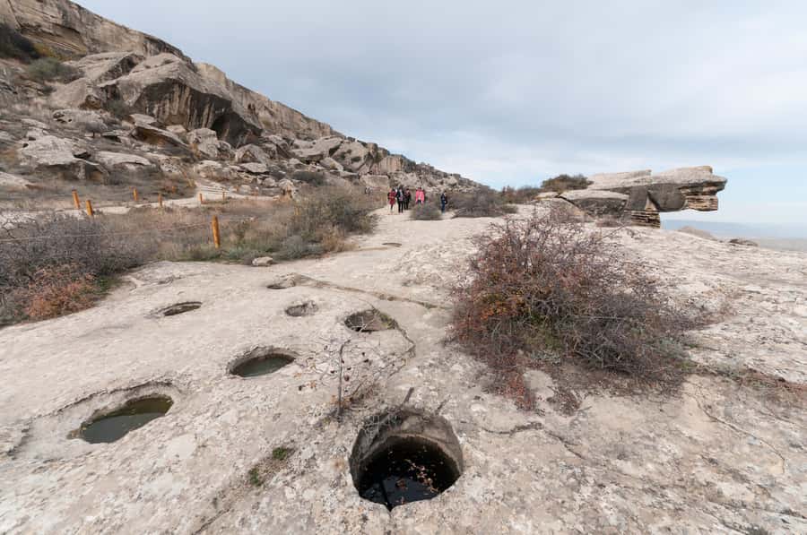 From Baku: Gobustan, Mud Volcanoes & Mosque Private Tour - The mud volcanoes and the rough road to reach them