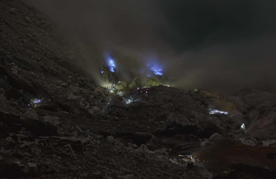 From Bali : Exploring Ijen Crater to Witness the Blue Fire - Breakfast after the descent