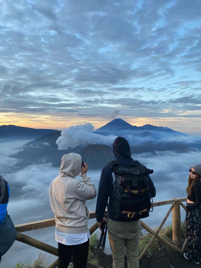 From Bali: Mount Bromo & Ijen volcanic private tour - The turquoise acidic lake at the summit