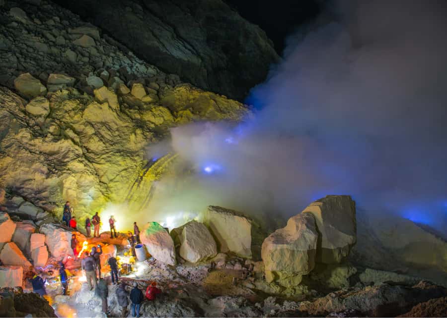 From Bali: Private Mount Ijen Crater Volcano Midnight Trek - Midnight at the Ijen trailhead