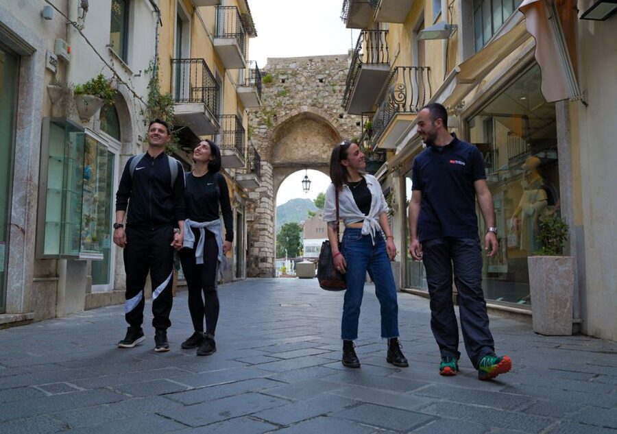 From Catania: Full-Day Mount Etna and Taormina Tour - Why this Etna and Taormina combination works