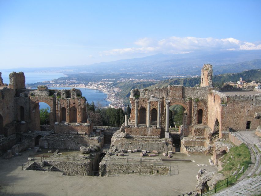 From Catania: Guided Tour of Mount Etna and Taormina - The transition to Taormina