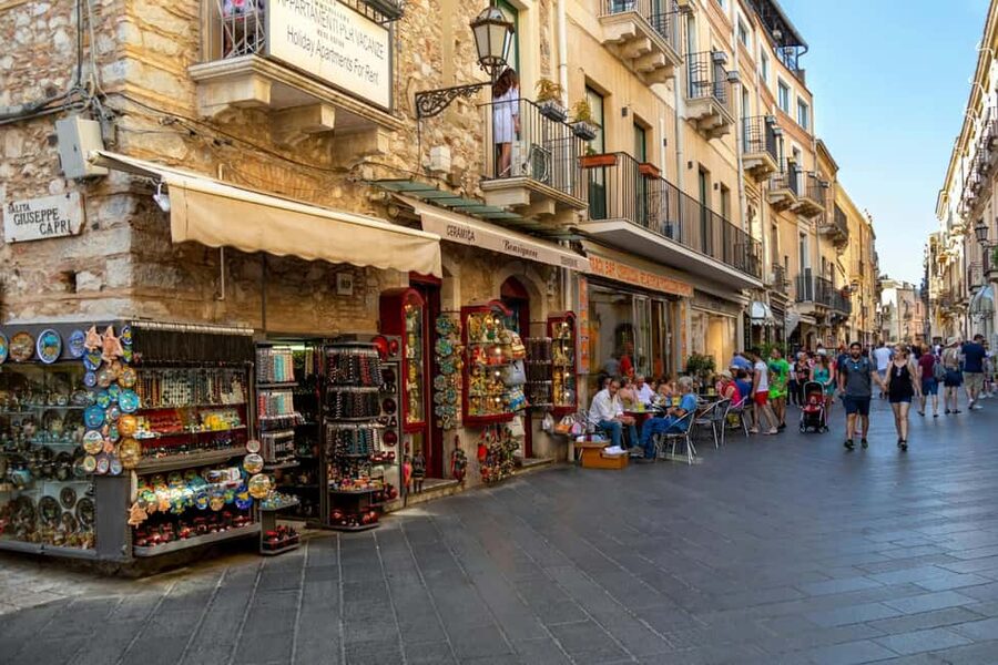 From Cefalù: Full-day tour to Mount Etna & Taormina - Key points to know before booking