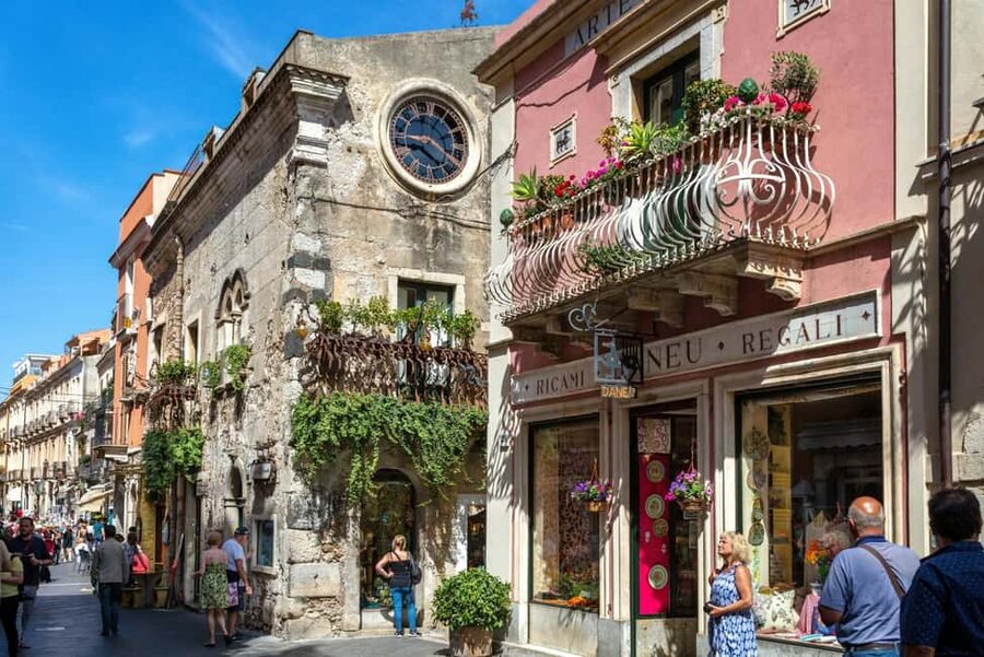 From Cefalù: Full-day tour to Mount Etna & Taormina - The coach ride and the real cost of convenience