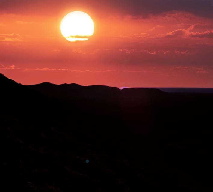 From Fuerteventura: Sunset Hike at Volcano with Scenic Views - Why Calderón Hondo makes a good sunset stop