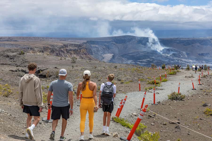 From Kailua-Kona: All-Inclusive Volcanoes National Park Tour - Steaming Bluff and the Chain of Craters Road