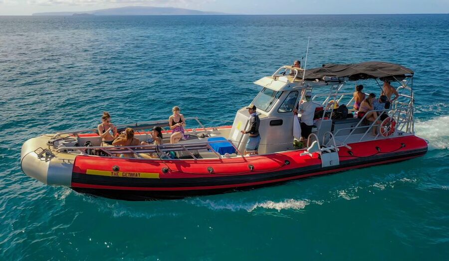 From Kihei: Molokini Crater and Turtle Town Snorkeling - What the three-hour schedule feels like