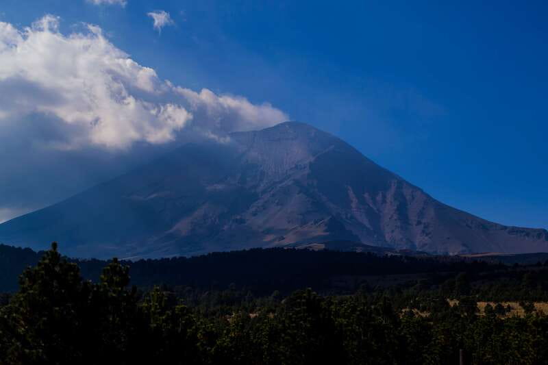 From Mexico City: Hike Iztaccihuatl Volcano with an Alpinist - Fitness, altitude, and who should skip it